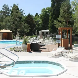 Thunderbird Club Resort Sparks
